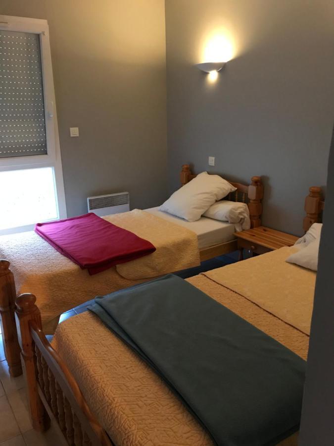 Complexe Des Oustalous Hotel Les Cabannes  Bagian luar foto